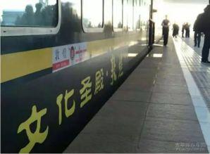 今日瓜州到敦煌的火车,穿越丝绸之路的铁路奇观